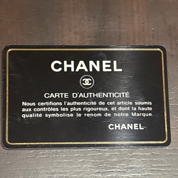 Chanel - Picture 2 of 11